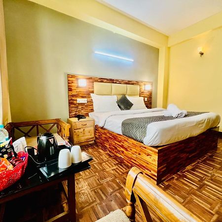 מנאלי Hotel Kalinga Grand - Luxury Comfort !! Travellers Delight !! Budget Friendly !! Prime Location !! Guest Favourite מראה חיצוני תמונה
