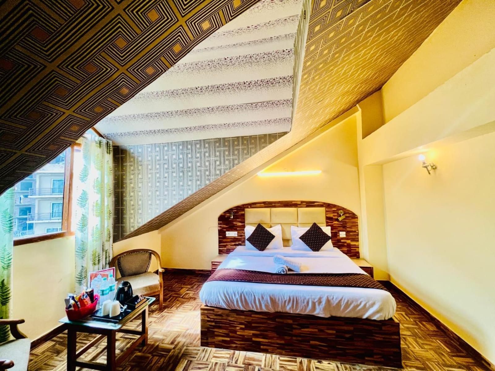 מנאלי Hotel Kalinga Grand - Luxury Comfort !! Travellers Delight !! Budget Friendly !! Prime Location !! Guest Favourite מראה חיצוני תמונה